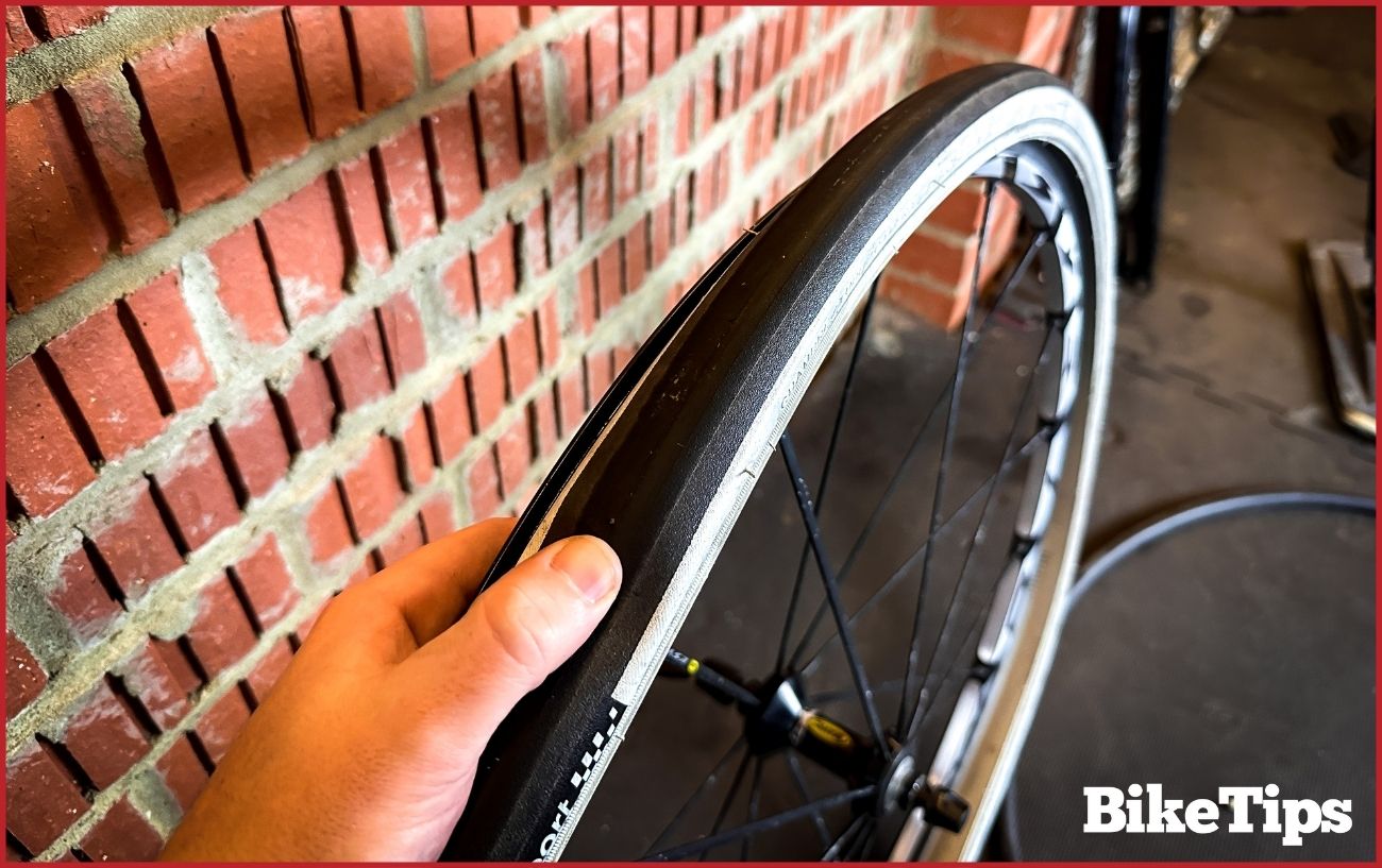 How To Change A Bike Inner Tube In 11 Steps [With Video Guide]