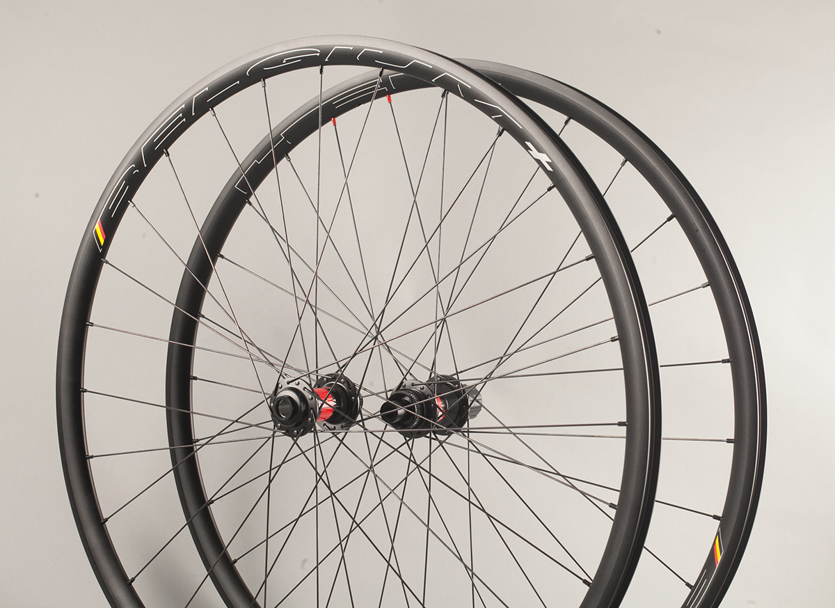 New wheel Joe Young Wheels Master Bicycle Wheel Builder