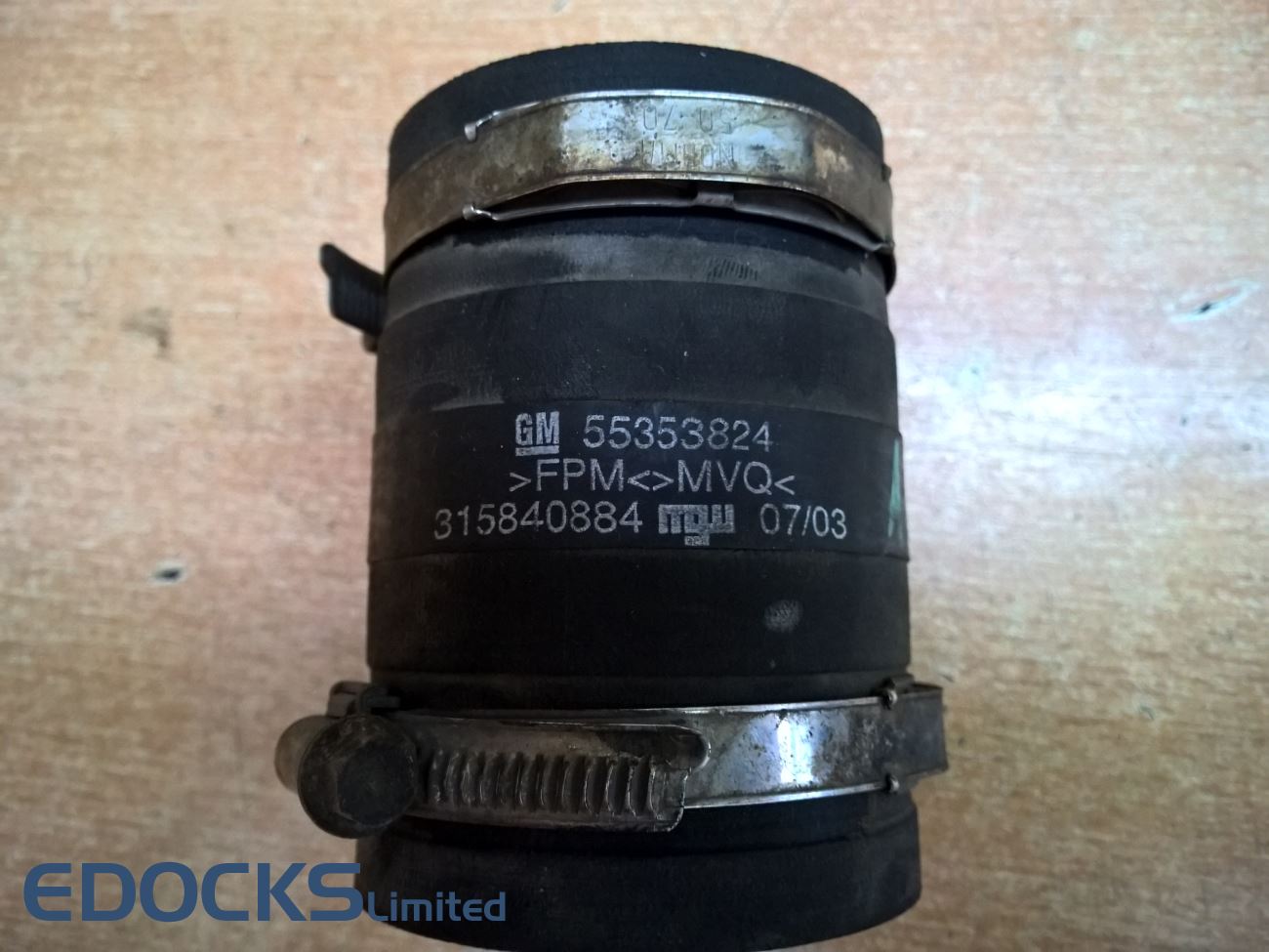 Schlauch Kühlwasserschlauch Zwischenkühler Einlaß Astra H Zafira B 1,9