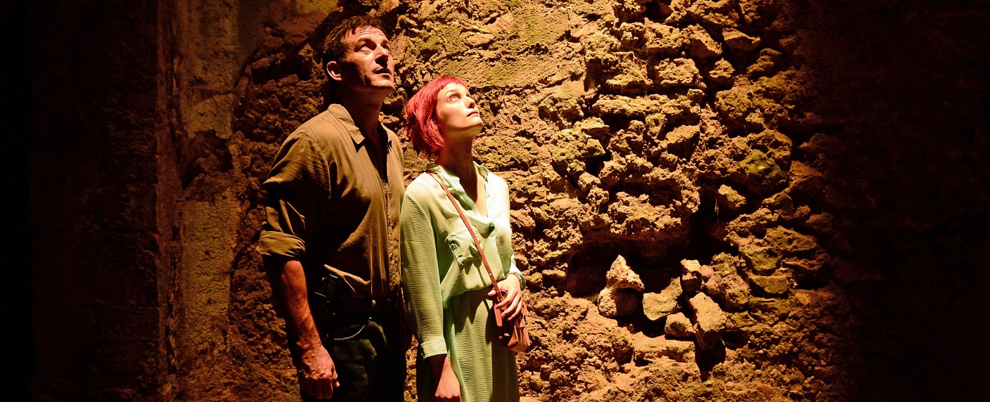 „Dig“ Verschwörungsthriller mit Jason Isaacs und Anne Heche ab heute