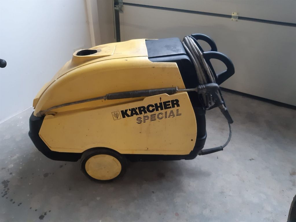 Reinigungstechnik Heißwasser Kärcher HDS 895 gebraucht kaufen