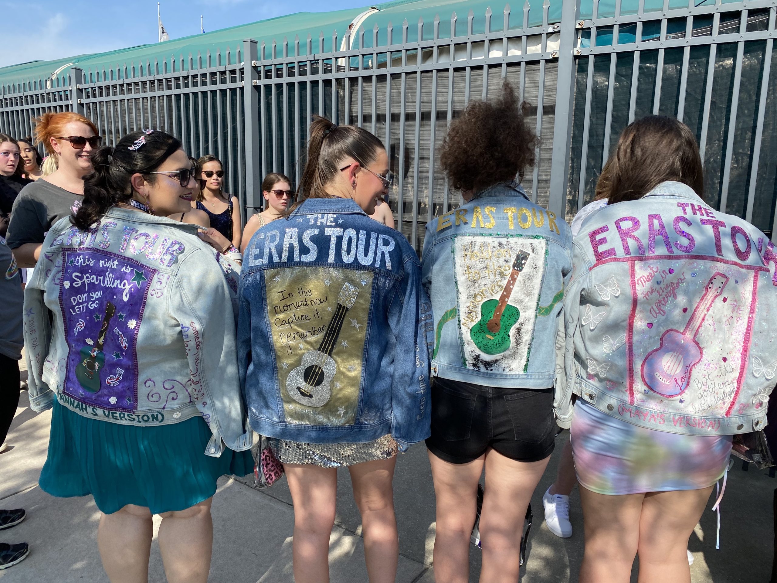 Taylor Swift in Philadelphia Best fan outfits