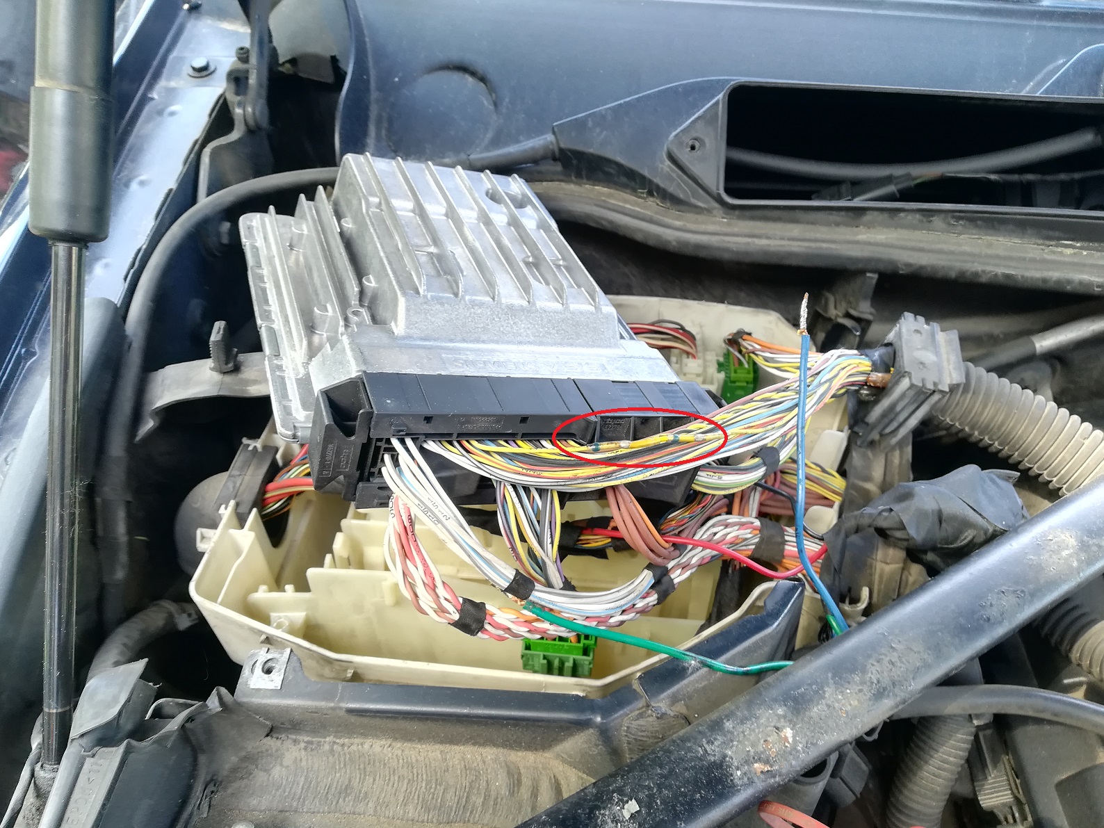 A ''perfect'' antitheft system NOx emulator NOXEM