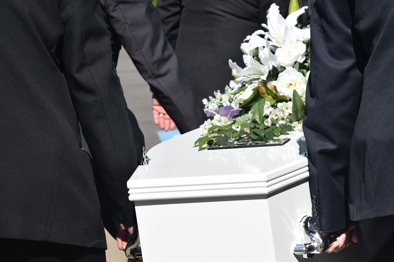 Understanding the Responsibilities of a Funeral Director BI News