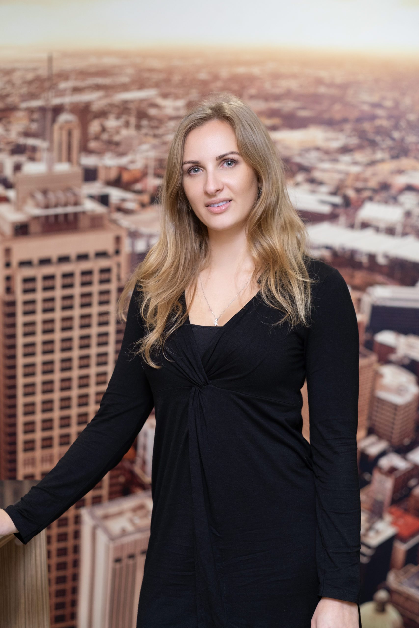 Jessica Mott Binnari Property