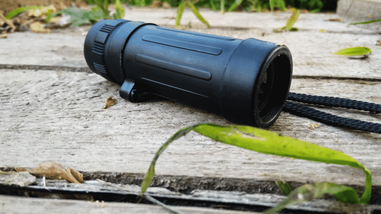 Are Binoculars Better than Monoculars? BINOCULARS GUIDES
