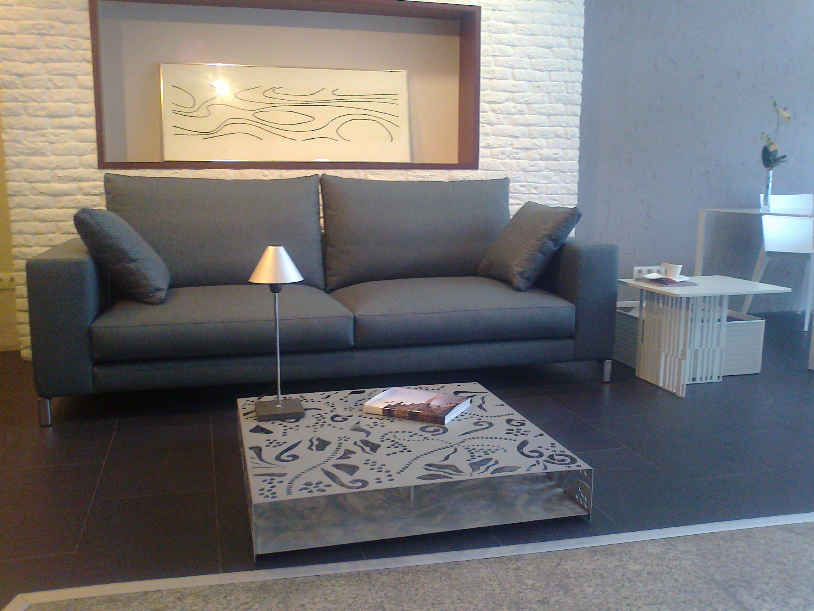 B INTERIORISMO. MOBILIARIO. COCINA, MUEBLES LUGO. GALICIA A la hora