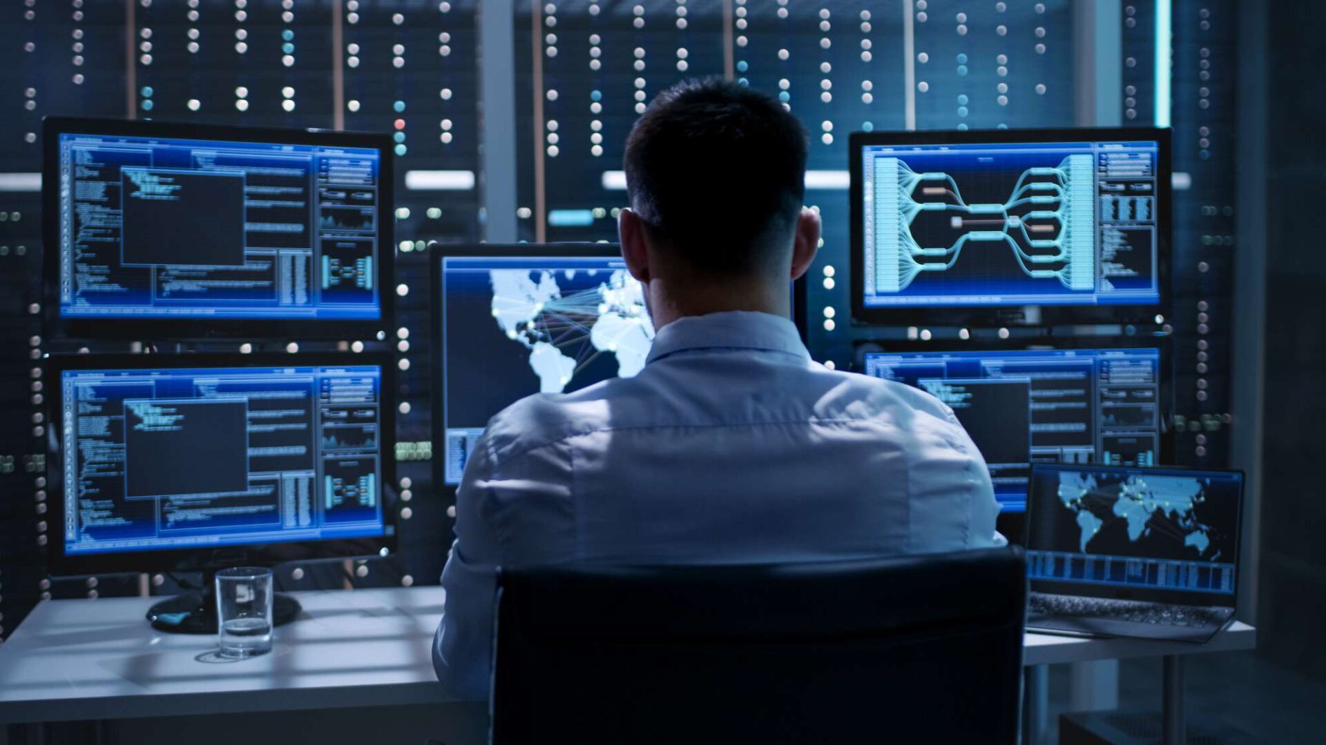 Yuk, Kenalan dengan Jurusan Populer Masa Kini, Cyber Security! BINUS Yuk, Kenalan dengan Jurusan Populer Masa Kini, Cyber Security! BINUS