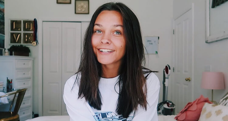 Emma Marie ( YouTube Star) Bio, Age, Career, Net Worth, Height