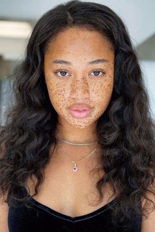 Salem Mitchell Net Worth, Personal Life, Career, Boyfriend, Biography