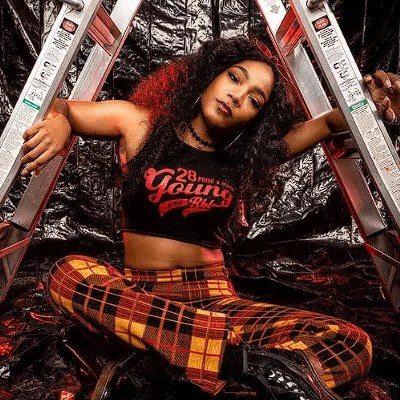 Zaynah Bear Biography, Age, Birthday, Boyfriend and Net Worth