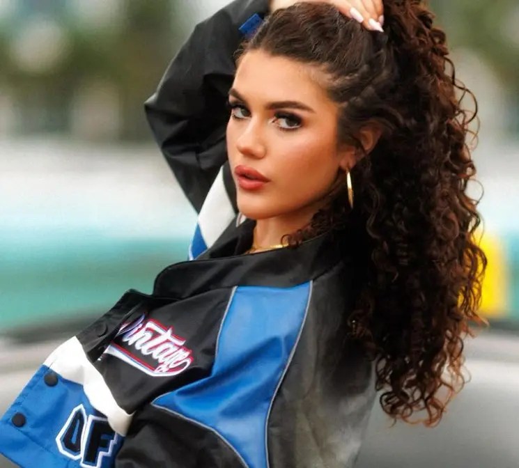 Who is Hoesluvkinz? Age, Career, Family, Net Worth, Height Bio 2024