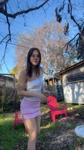 Jules Ari Net Worth (YouTuber) Age, Bio, Wiki, Height & More