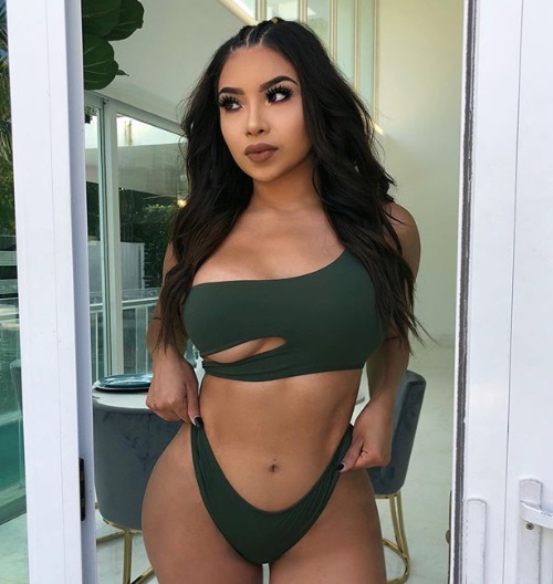 Elsy Guevara Wiki, Height, Net Worth, Earning, Sister, Parents