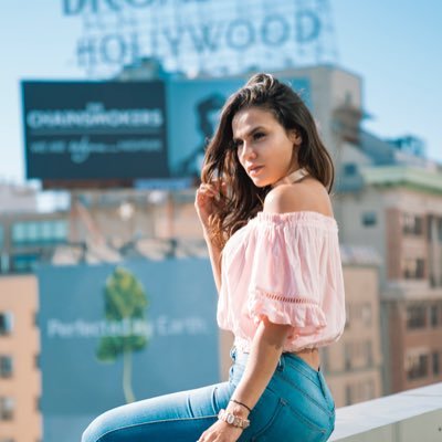 Andrea Espada - Biography Line