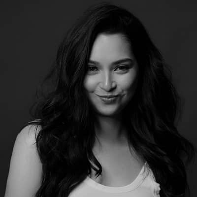 Mia Valencia's Instagram, Twitter & Facebook on IDCrawl