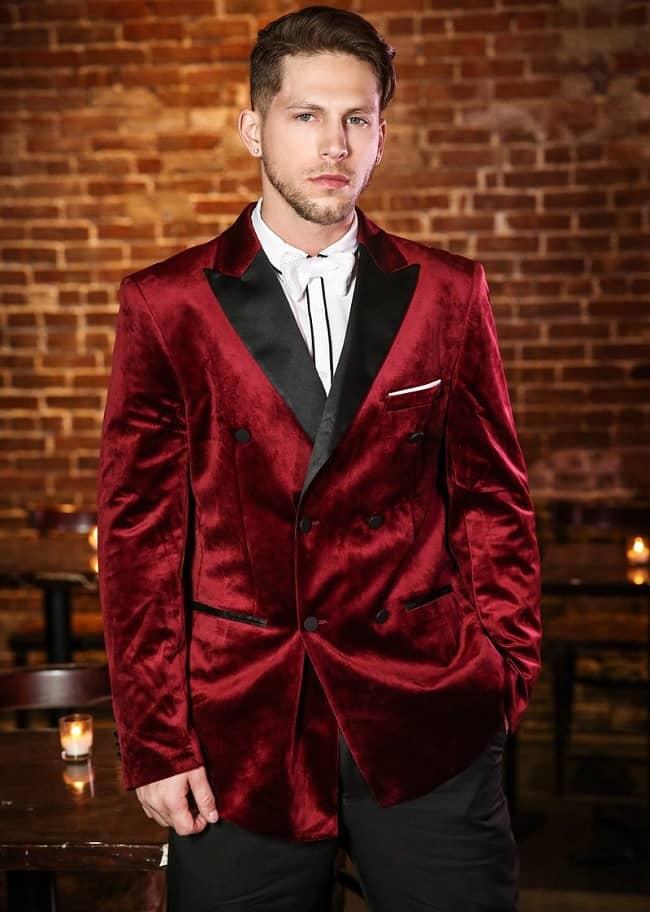 Roman Todd Net Worth, Bio, Career, Married, Age, Height, Facts