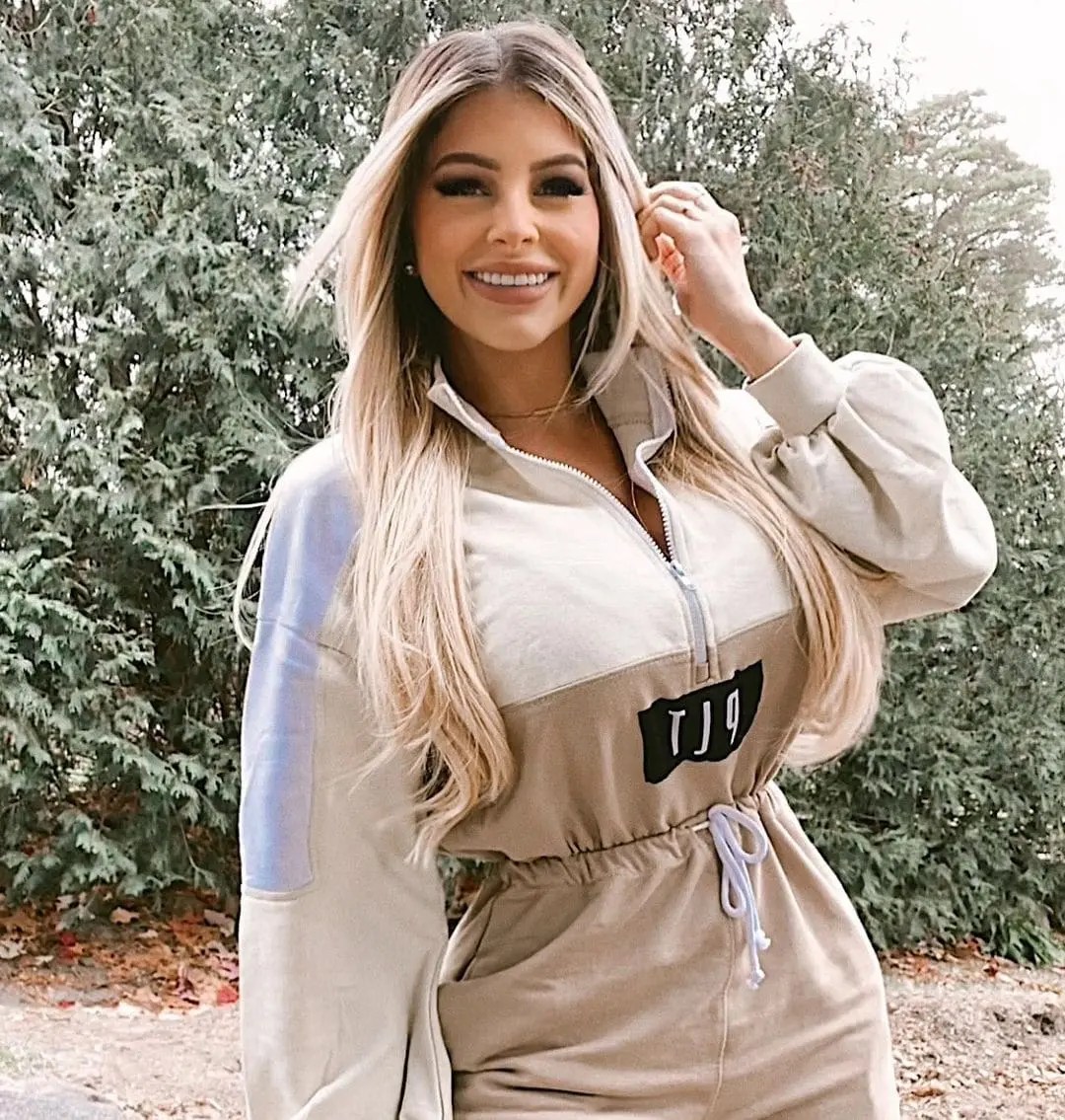 Neyleen Ashley Age, Wiki, Income, Son, Boyfriend, Height Bio