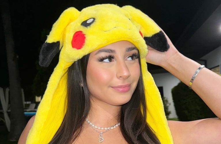 Sam Frank: From Cheerleader to TikTok Star Journey - bioinkling.com