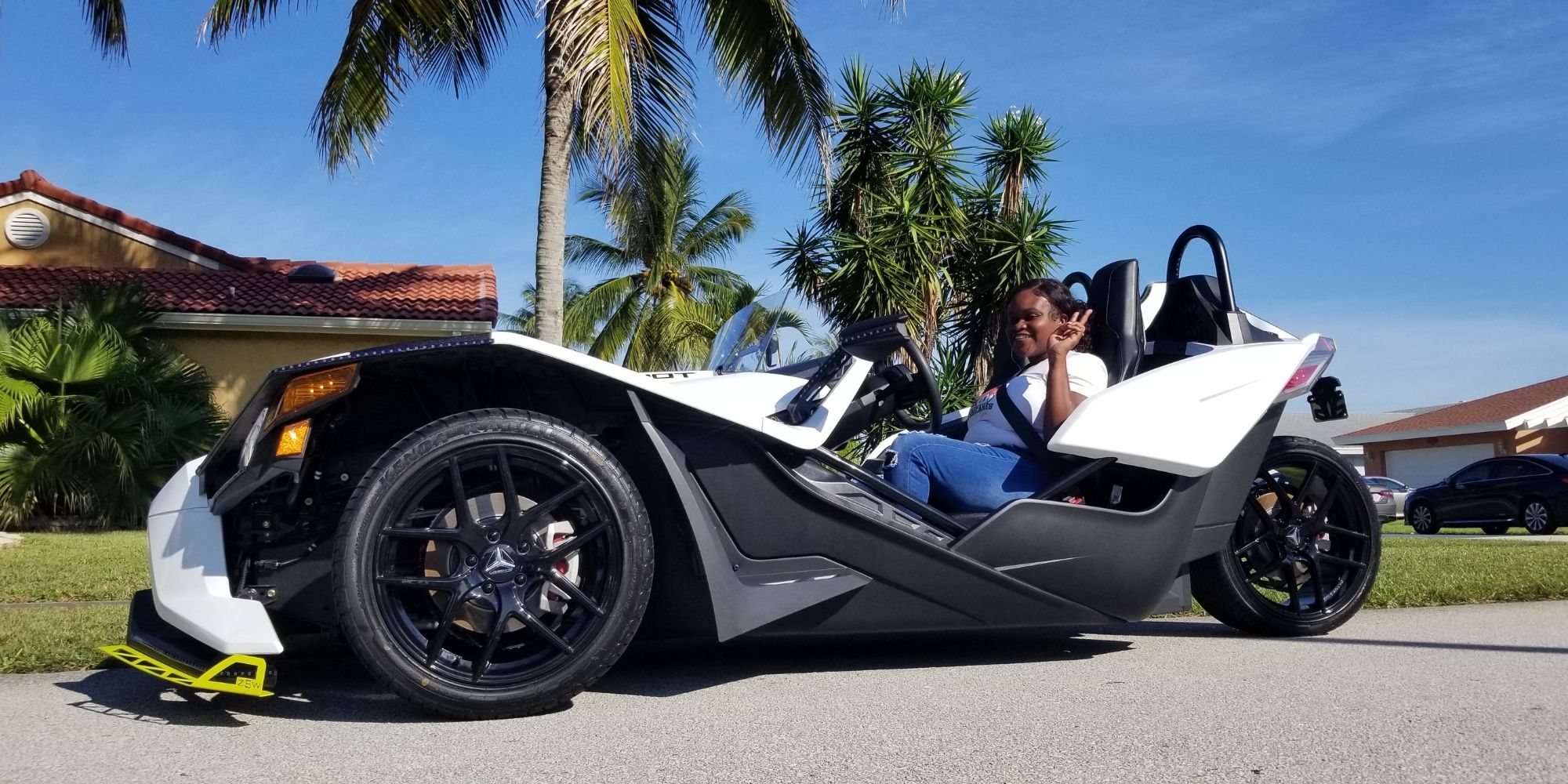 Gallery Bionic Slingshot Rentals