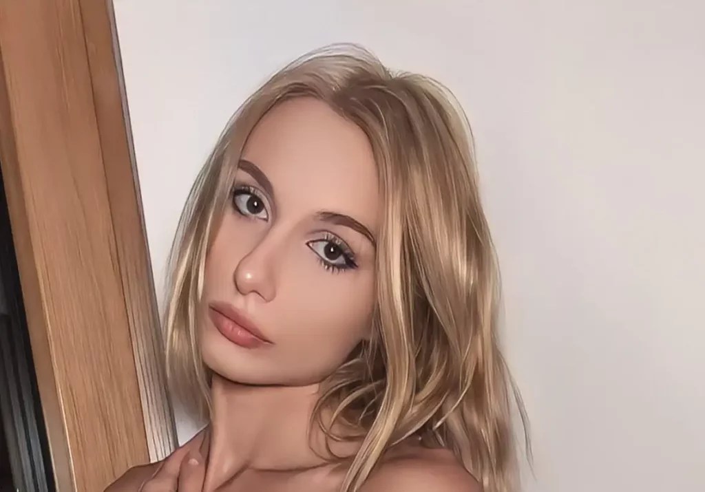 Carla Cute (Model) Biography, Age, Height, Figure, Net Worth - Bioofy