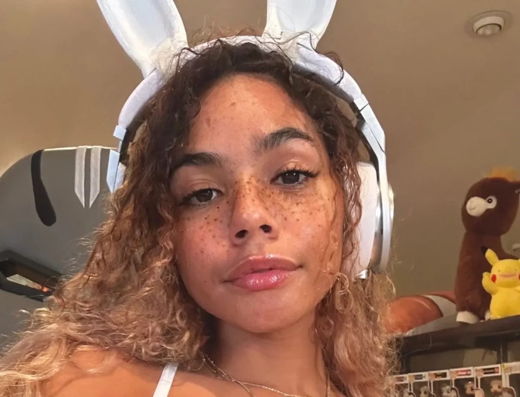 Helayna Marie Biography, Age, Images, Height, Net Worth Bioofy