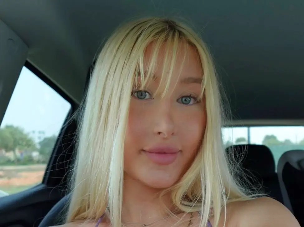 Amanda Toy Biography, Age, Family, Images, Net Worth - Bioofy