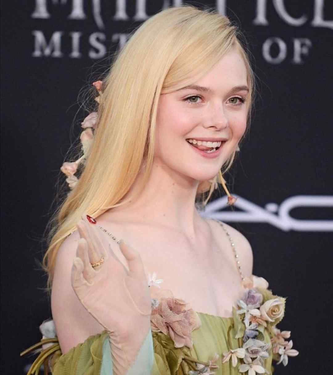 Elle Fanning Net Worth 2023 Salary, Career, Bio