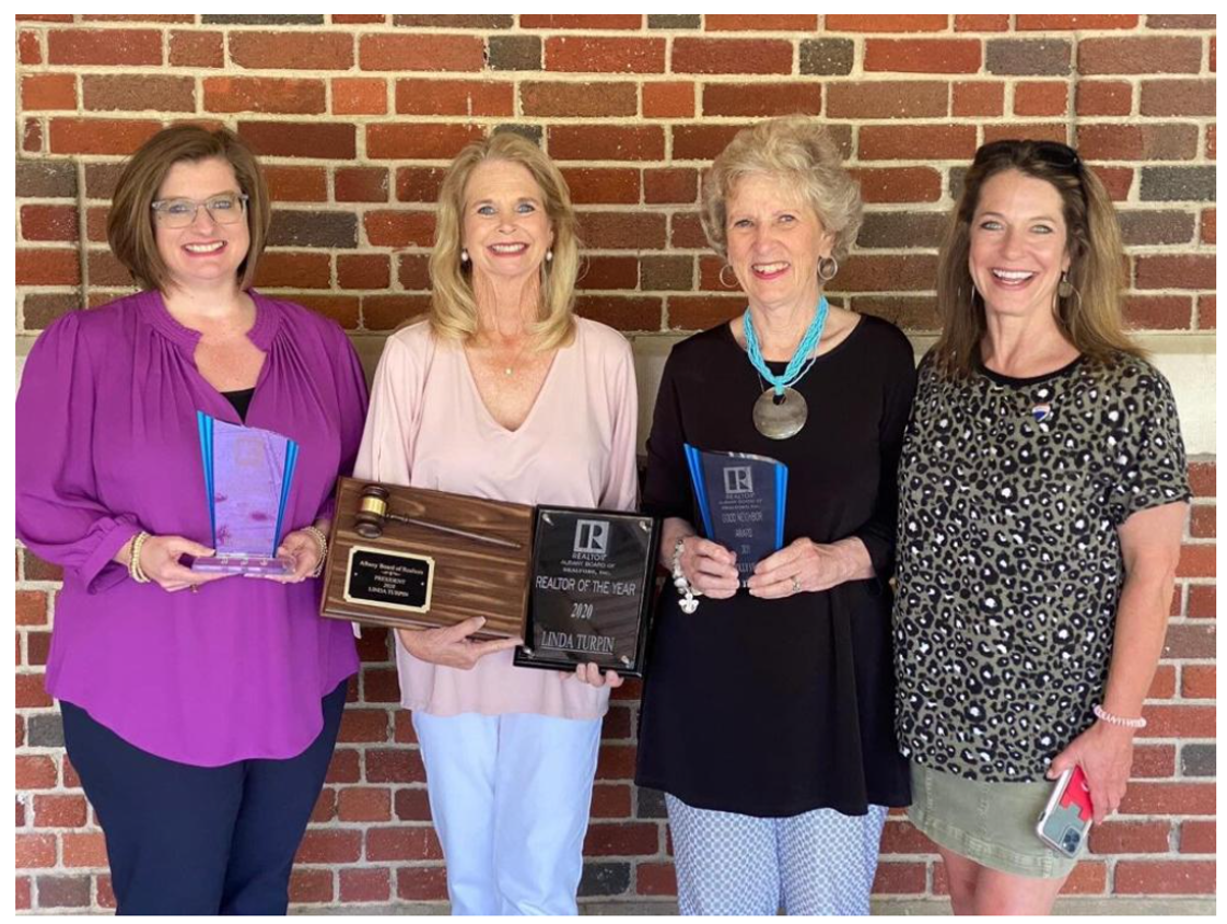 Albany Board of Realtors Name the Realtor of the Year Linda Turpin