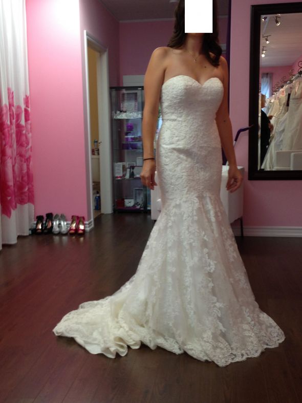 Help needed!! Torn between two dresses!