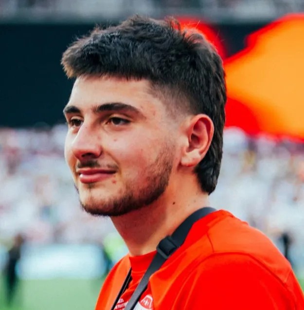 Danny Aarons Net Worth, Age, Height, Weight, Career, And More Bio Scops