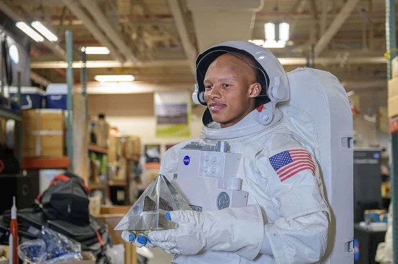 Joshua Dobbs Ethnicity, Height, Weight, Age, Career, Net Worth, And