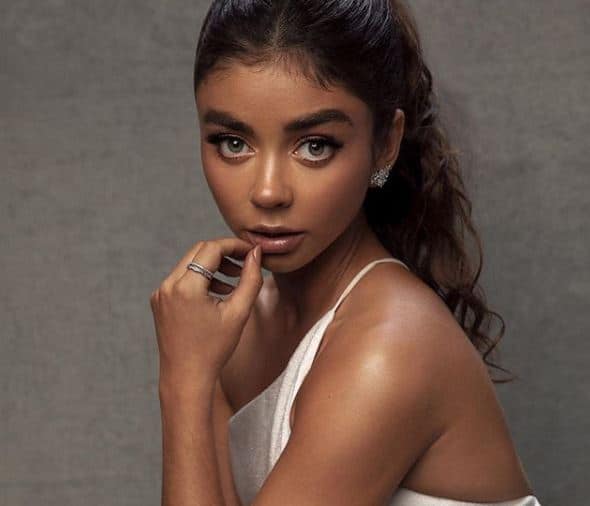 Sarah Hyland Bio, Wiki, Net Worth, Engaged, Fiance, Age, Height