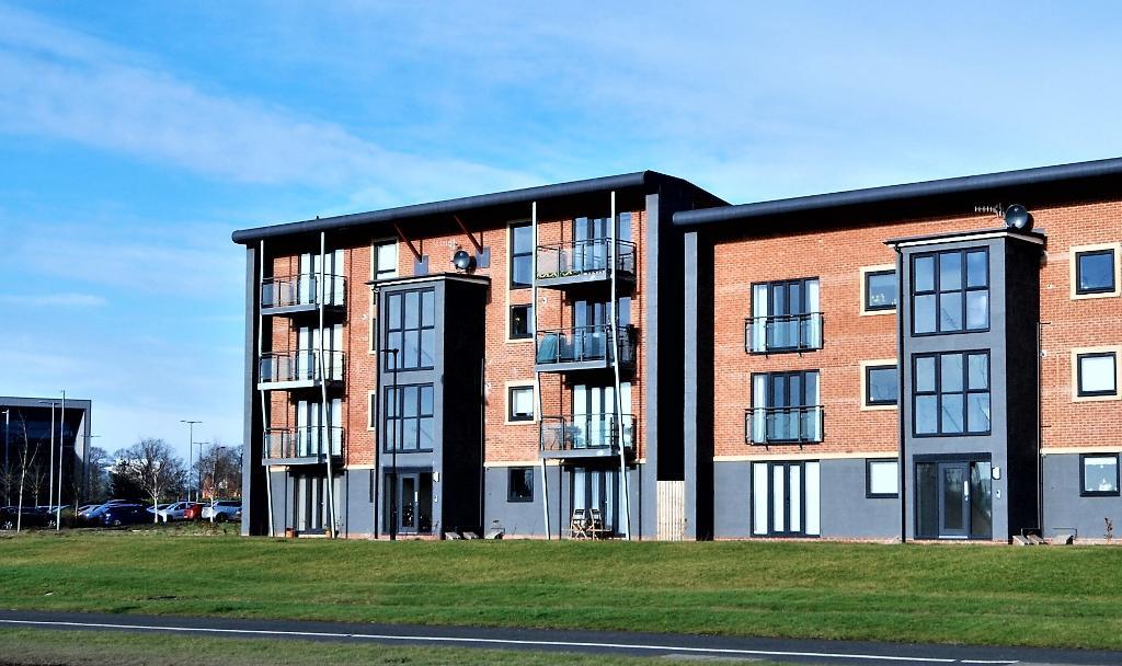 2 BEDROOM GROUND FLOOR APARTMENT SOLD ON ELMWOOD PARK COURT, NEWCASTLE