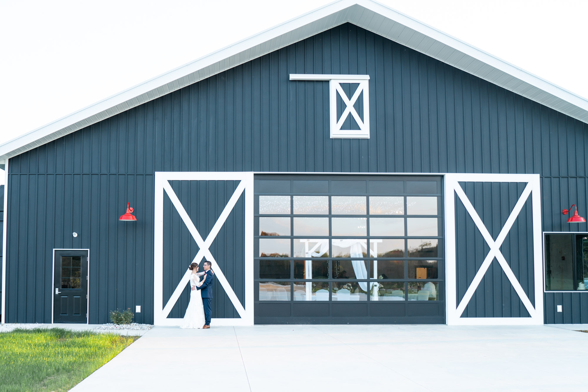 Akron Ohio Wedding Venue Gallery Birdseye Barn at Western Star