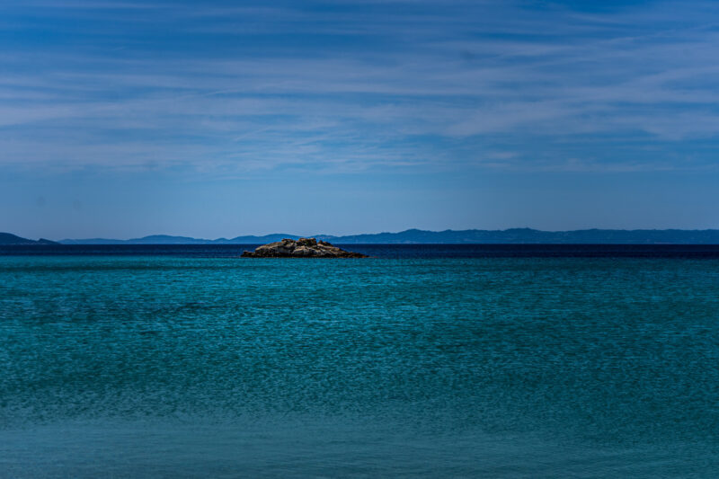 Mango Beach Bar Το πιο νόστιμο «φρούτο» με τιρκουάζ νερά