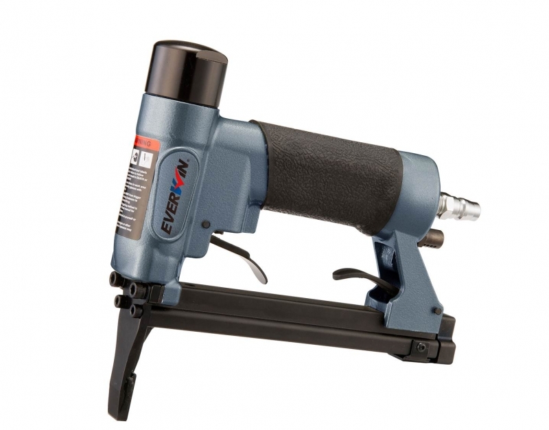71 Series Long Nose Stapler 5/8″ Bissett Fasteners