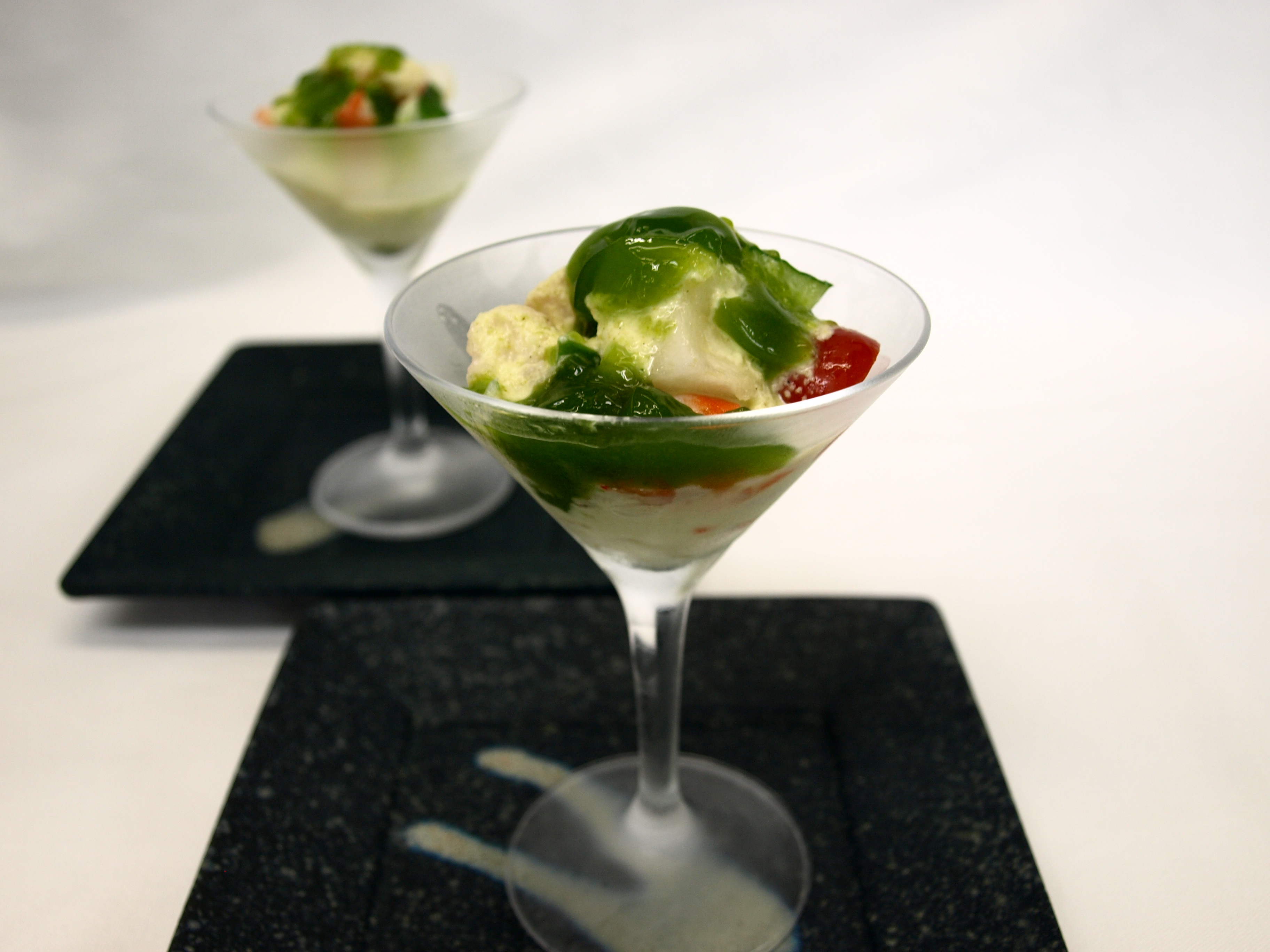 海老と胡瓜のサラダ　胡瓜のジュレ添え