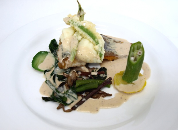 ナルのポワレ　黒オリーブのクリームソース　