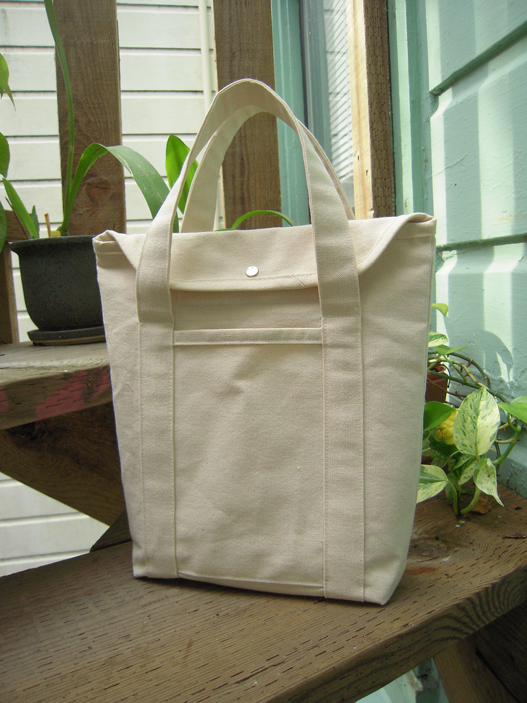 CANVAS TOTE BAGS TO DECORATE