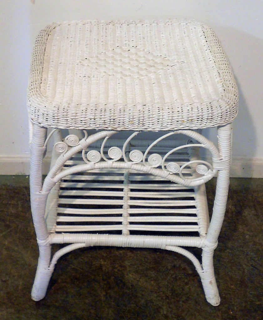 WHITE END TABLES WHITE END TABLES