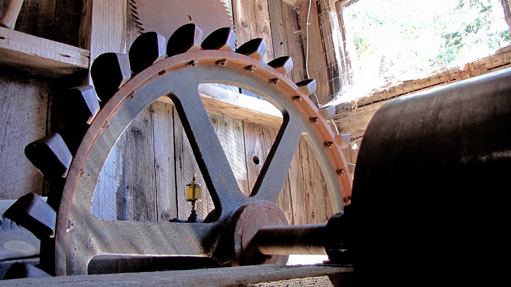 HOW TO MAKE A PELTON WHEEL