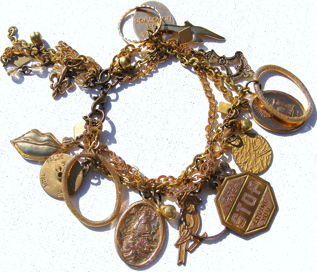 VINTAGE GOLD CHARMS