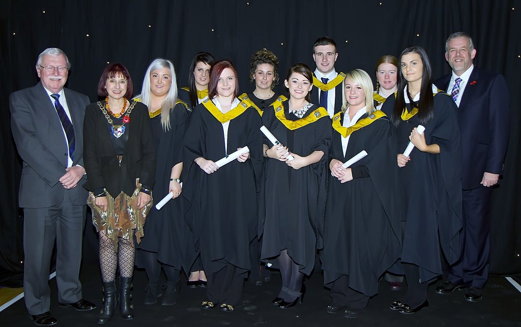 CLASSROOM ASSISTANT QUALIFICATIONS CLASSROOM ASSISTANT QUALIFICATIONS