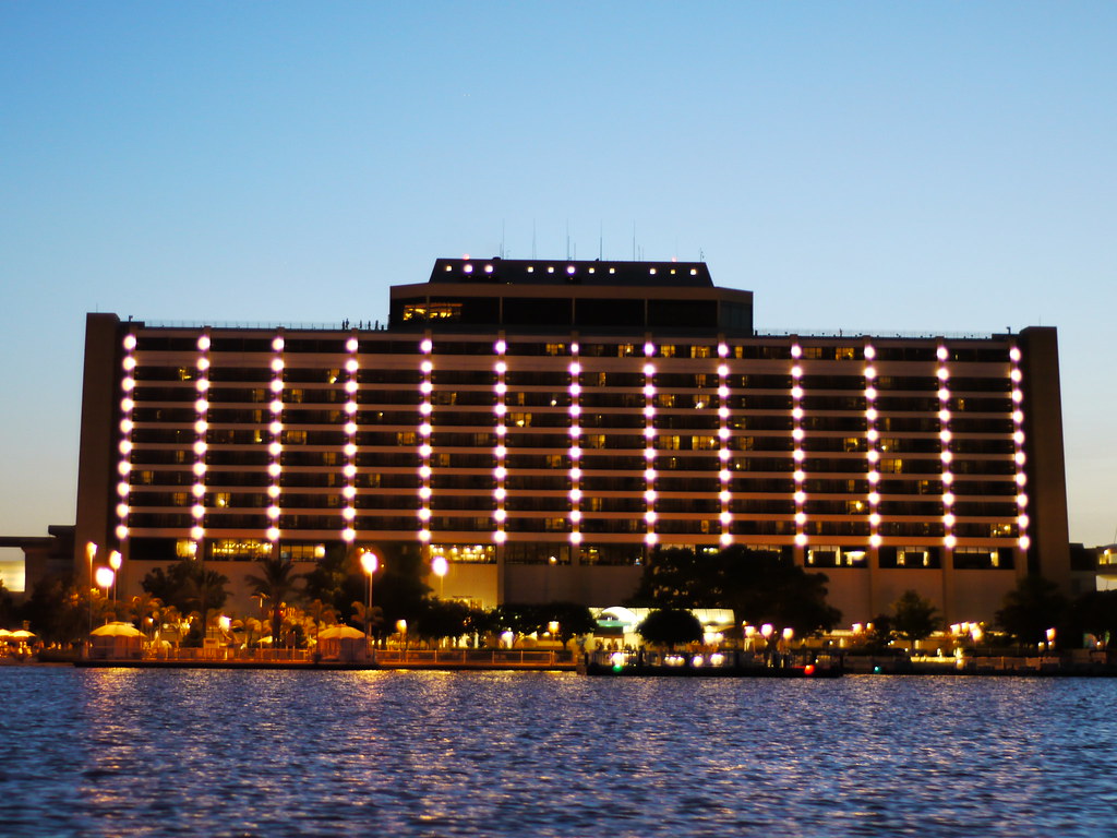 CONTEMPORARY FURNITURE STORES IN ORANGE COUNTY