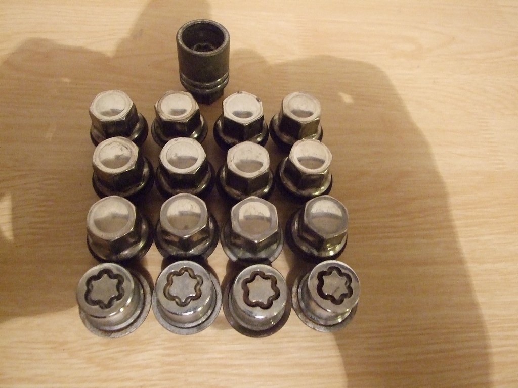 Alloy Wheel Nuts 2 WHEEL WHEELBARROW