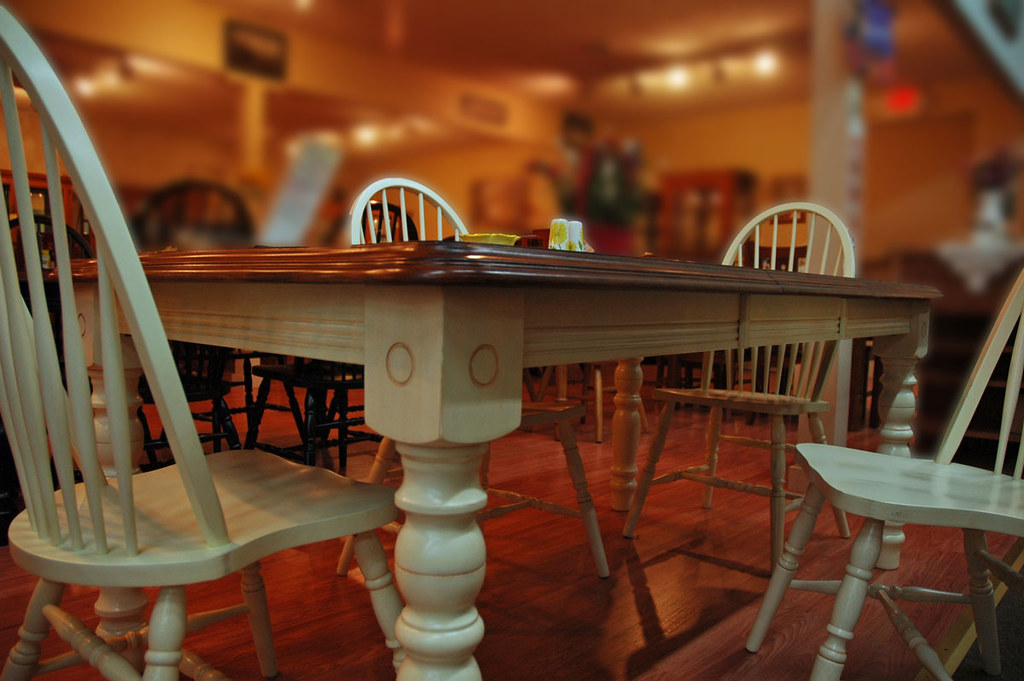 AMERICAN FREIGHT FURNITURE STORES