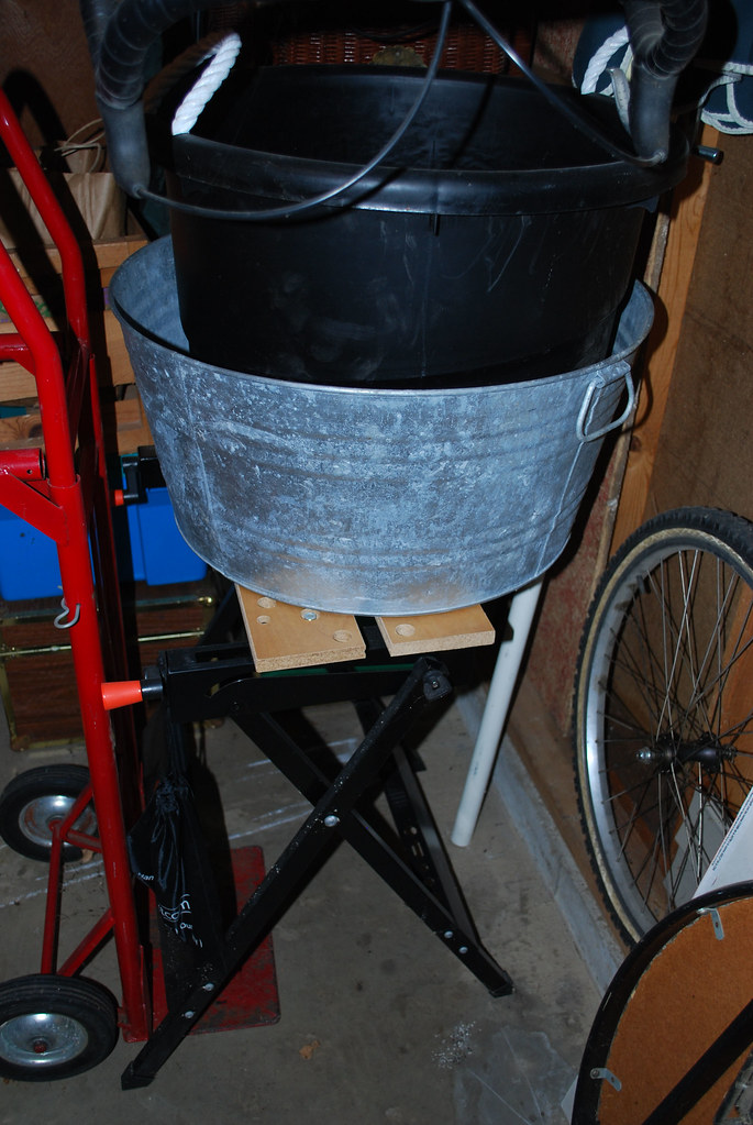 PLASTIC BEVERAGE TUB PLASTIC BEVERAGE TUB