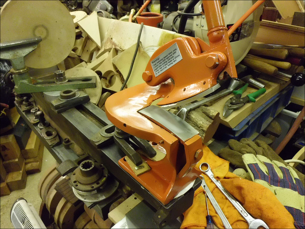 SHEAR BLADE CLEARANCE