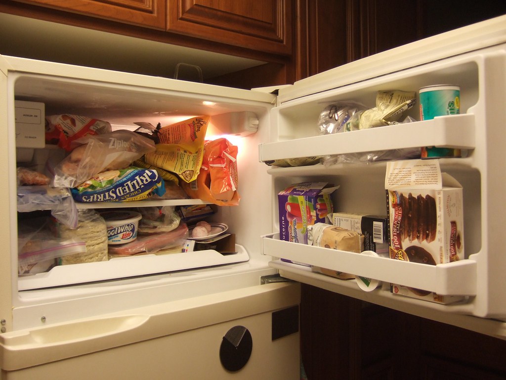CHEAP UPRIGHT FREEZERS